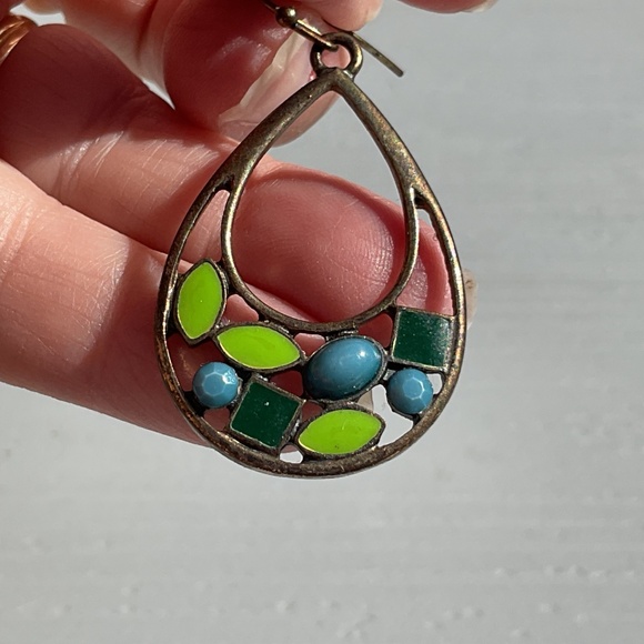 Lia Sophia Earrings vintage dangle green blue stones goldtone setting 1.5” - Picture 5 of 8